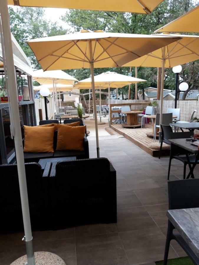 Mobil Home Sainte-Baume Nans Les Pins Exteriér fotografie